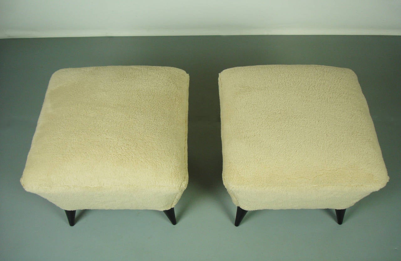 Two 1950s Stools In Good Condition In Janvry, Essonne