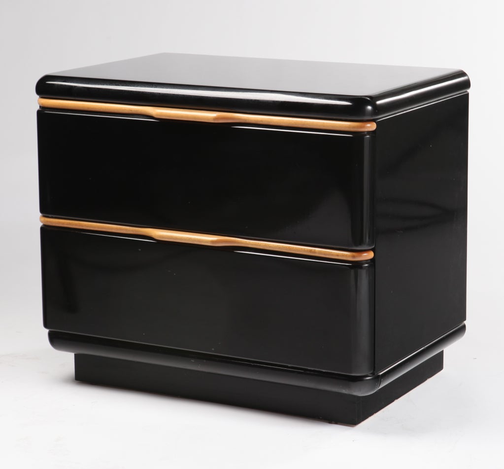 Vintage black lacquered nightstands with contrasting maple pulls and trim, manufactured by Lane. Matching dresser and credenza also available.