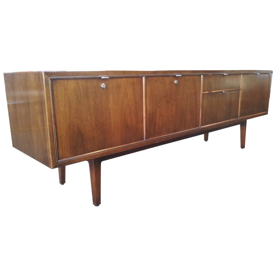Fine Stow Davis Walnut & Chrome Credenza