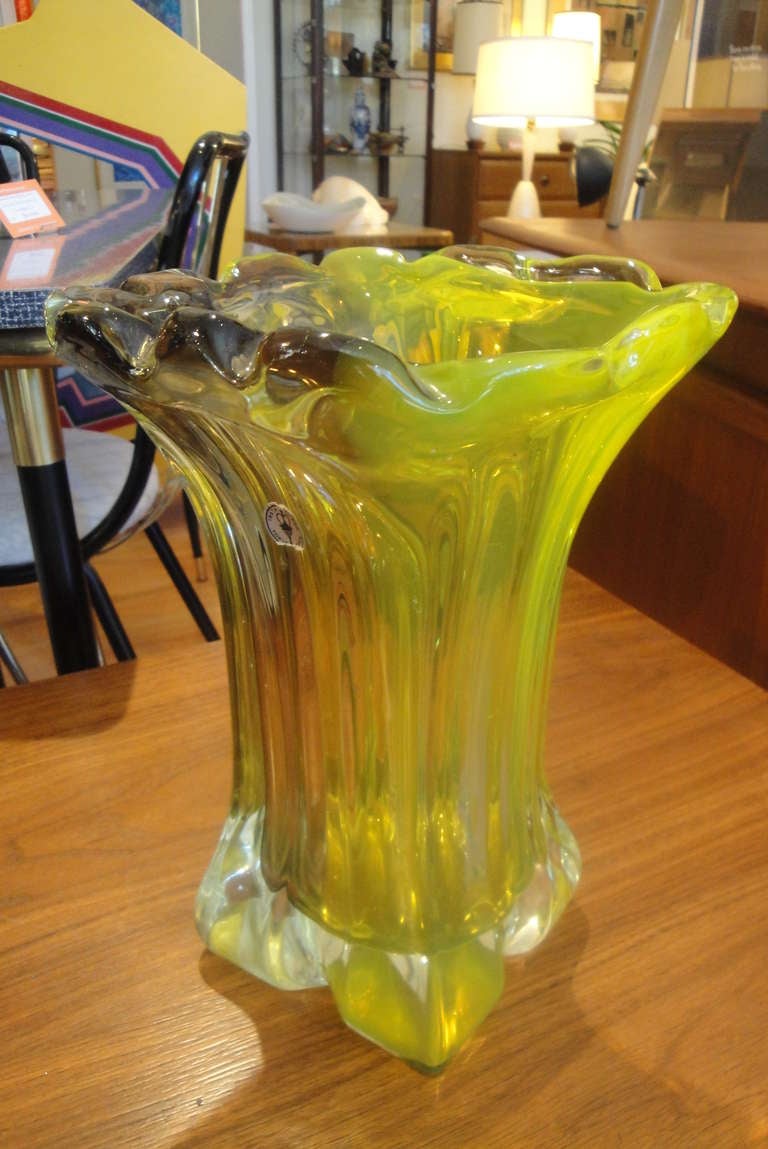 Awata Hisatoshi Japanese Blown Glass Vase 2