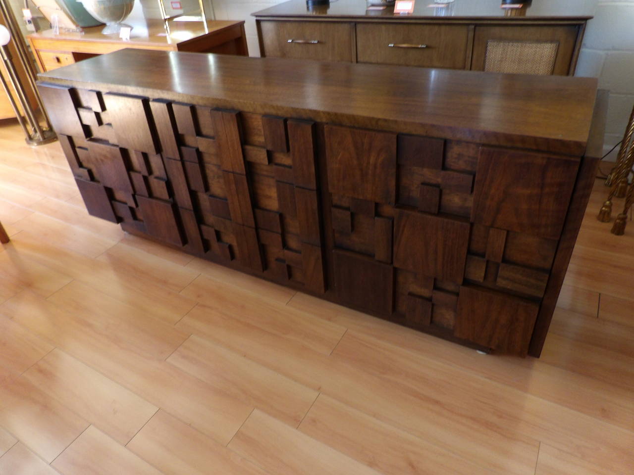 Cubist Walnut Tile Dresser by Lane Furniture In Excellent Condition In Fulton, CA