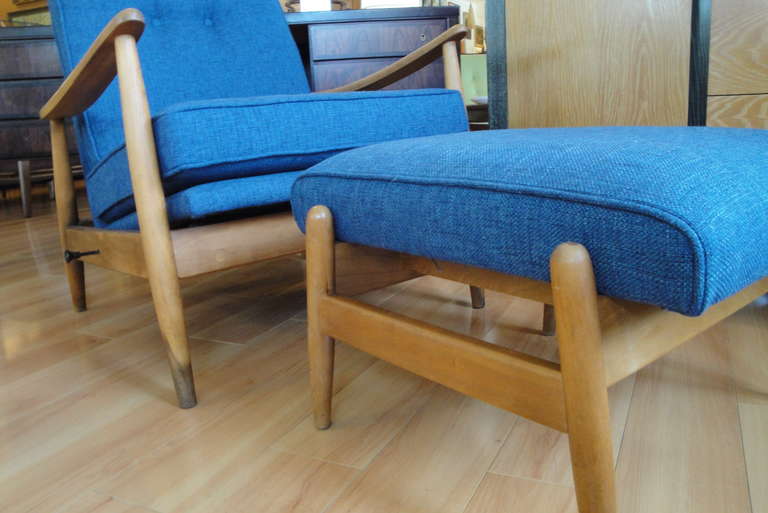 Milo Baughman Recliner & Ottoman In Excellent Condition In Fulton, CA