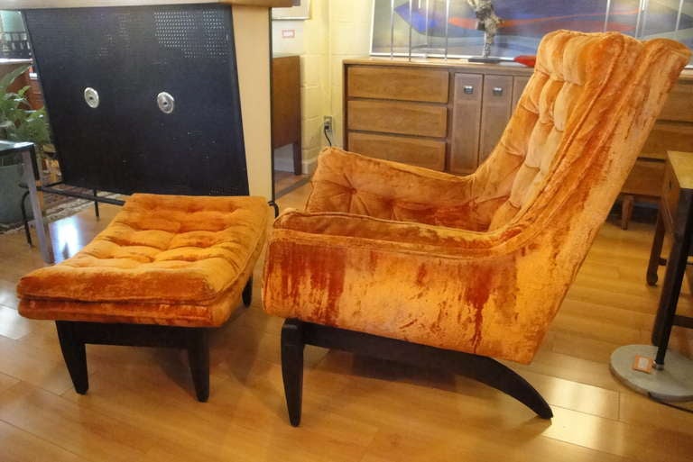 Original velour upholstery and dynamic design would make this chair a perfect fit for an Austin Powers sequel. 