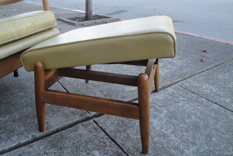 Milo Baughman Arm Chair Recliner & Ottoman In Good Condition In Fulton, CA