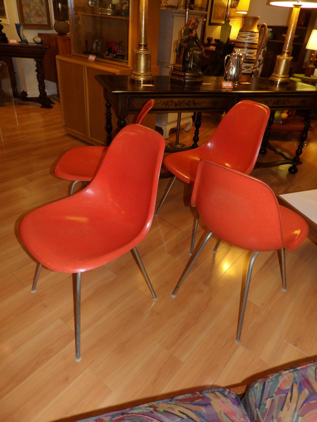Set 4 Charles & Ray Eames Red Orange Shell Chairs