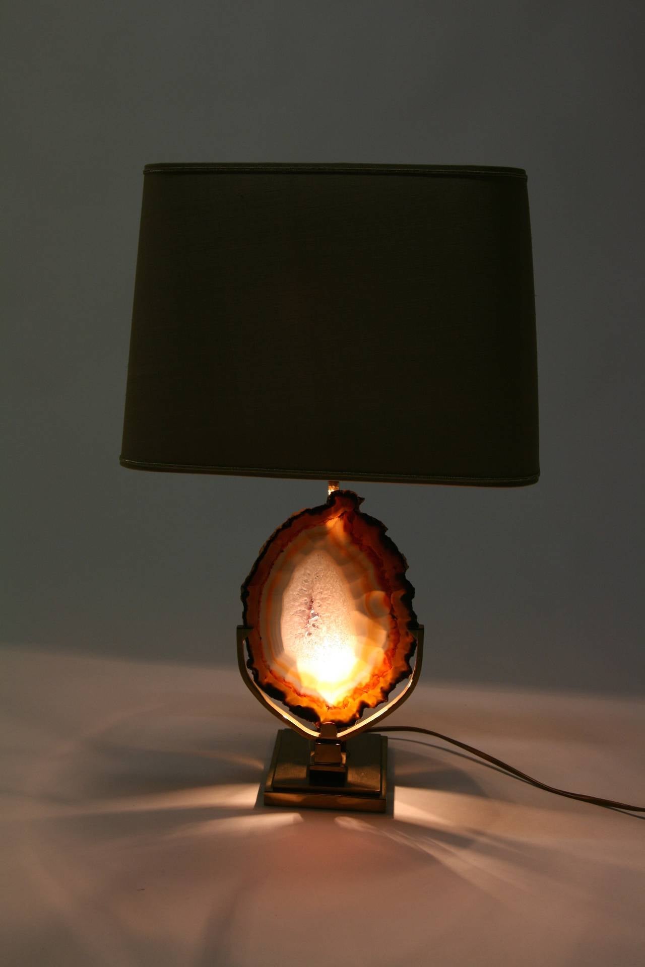 Lamp with Agate Attributed to Willy Daro For Sale 2