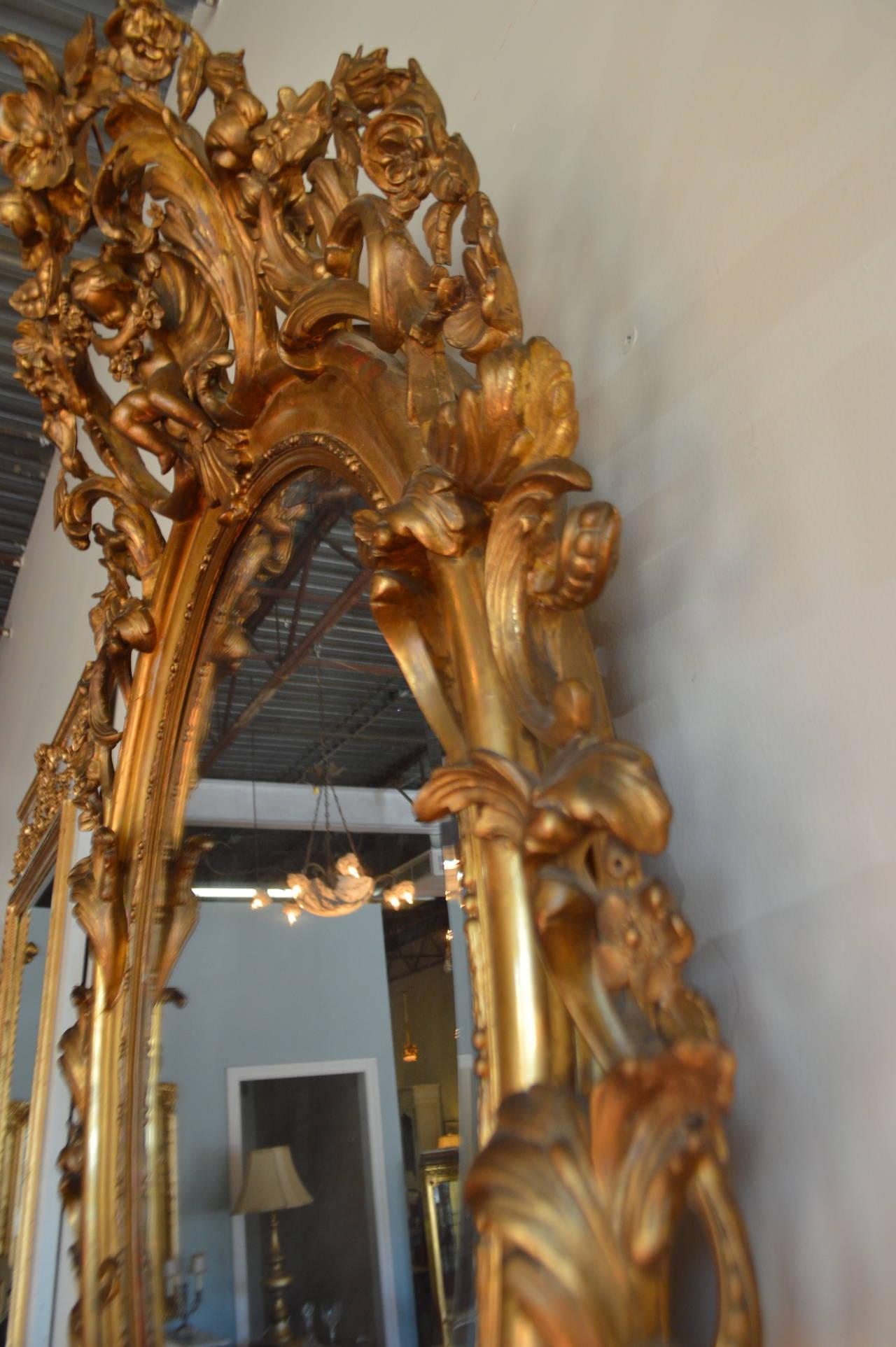 French 19th Century Gilded Oval Mirror