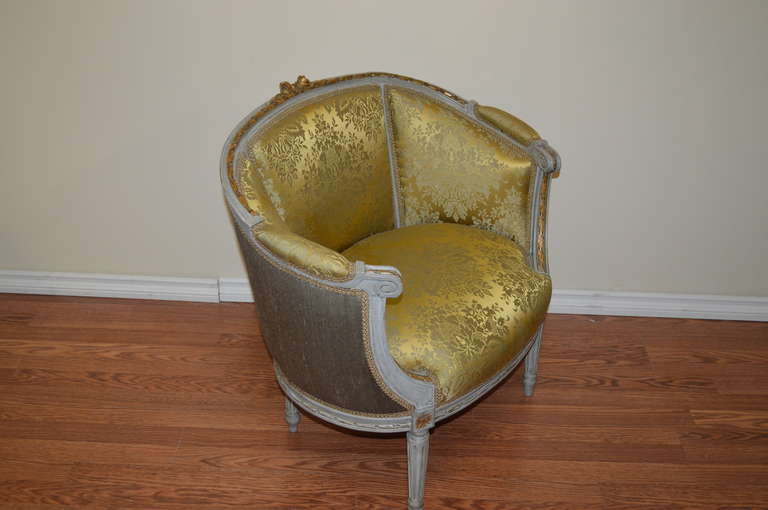 French Pair of Louis XVI Style Painted Marquise Bergeres