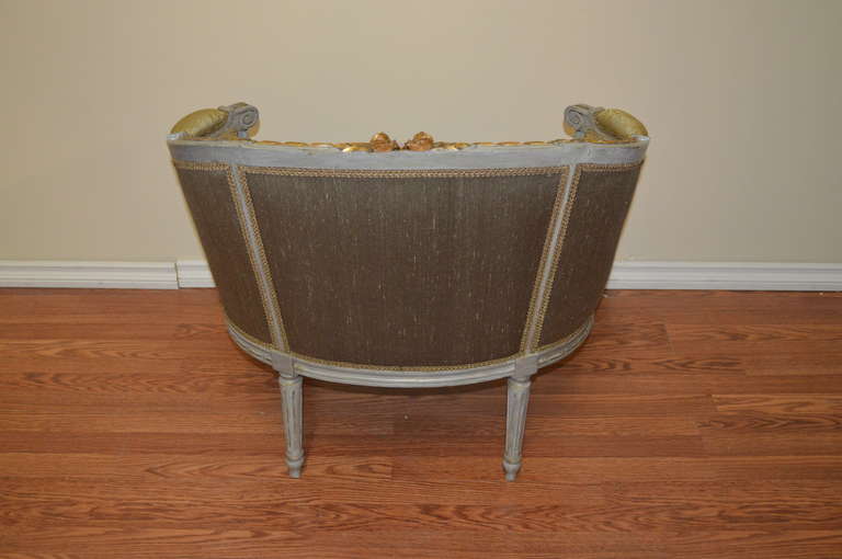 Pair of Louis XVI Style Painted Marquise Bergeres In Excellent Condition In Oakville, ON