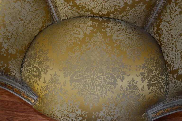 20th Century Pair of Louis XVI Style Painted Marquise Bergeres