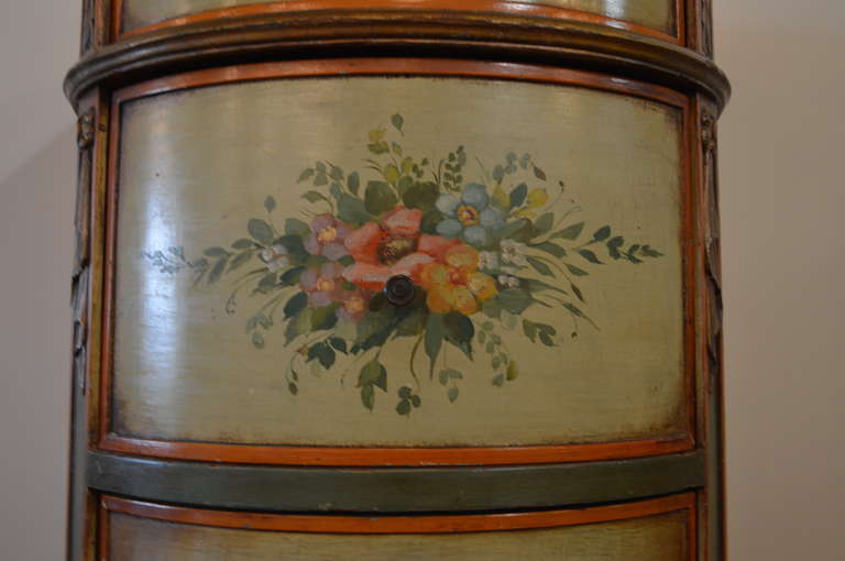 Pair of Lingerie Chests In Excellent Condition In Oakville, ON