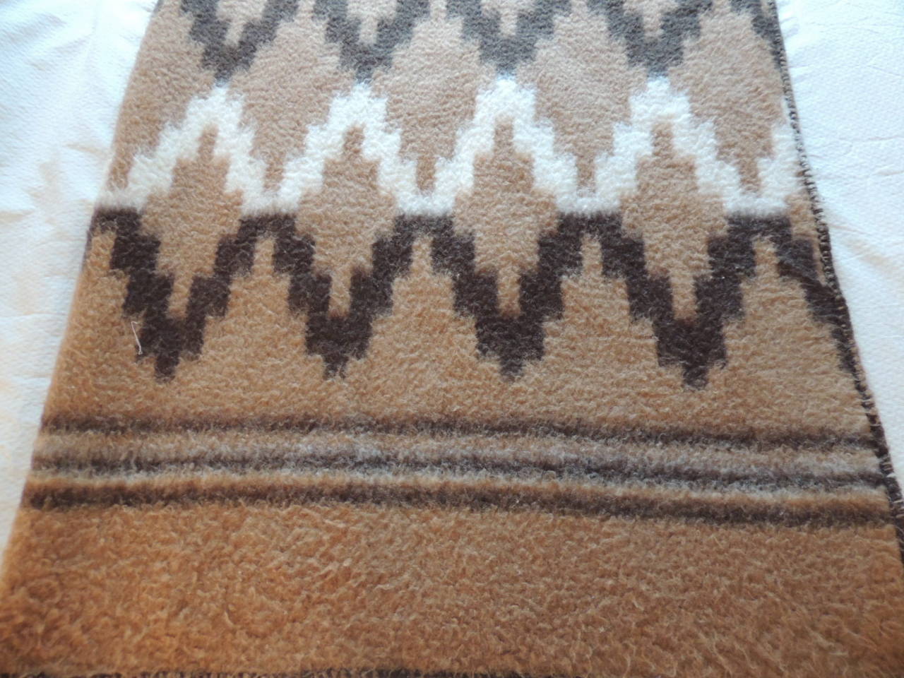 Large Alpaca Blanket/Throw In Excellent Condition In Oakland Park, FL