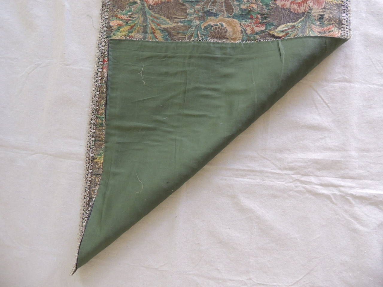 18th Century Green and Orange Woven French Silk Brocade Table Runner In Good Condition In Oakland Park, FL