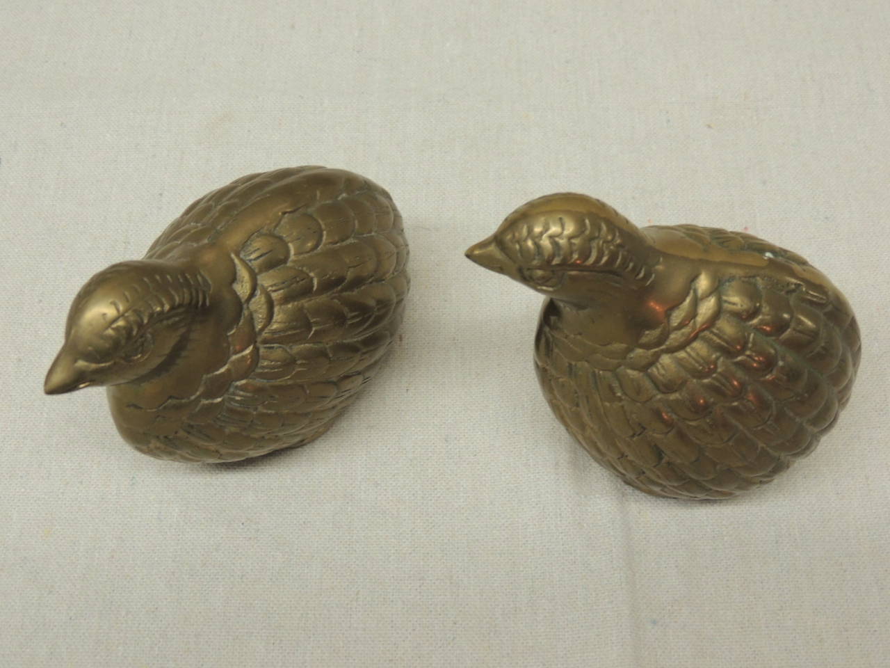 Paire d'oiseaux perdrix vintage en laiton.
