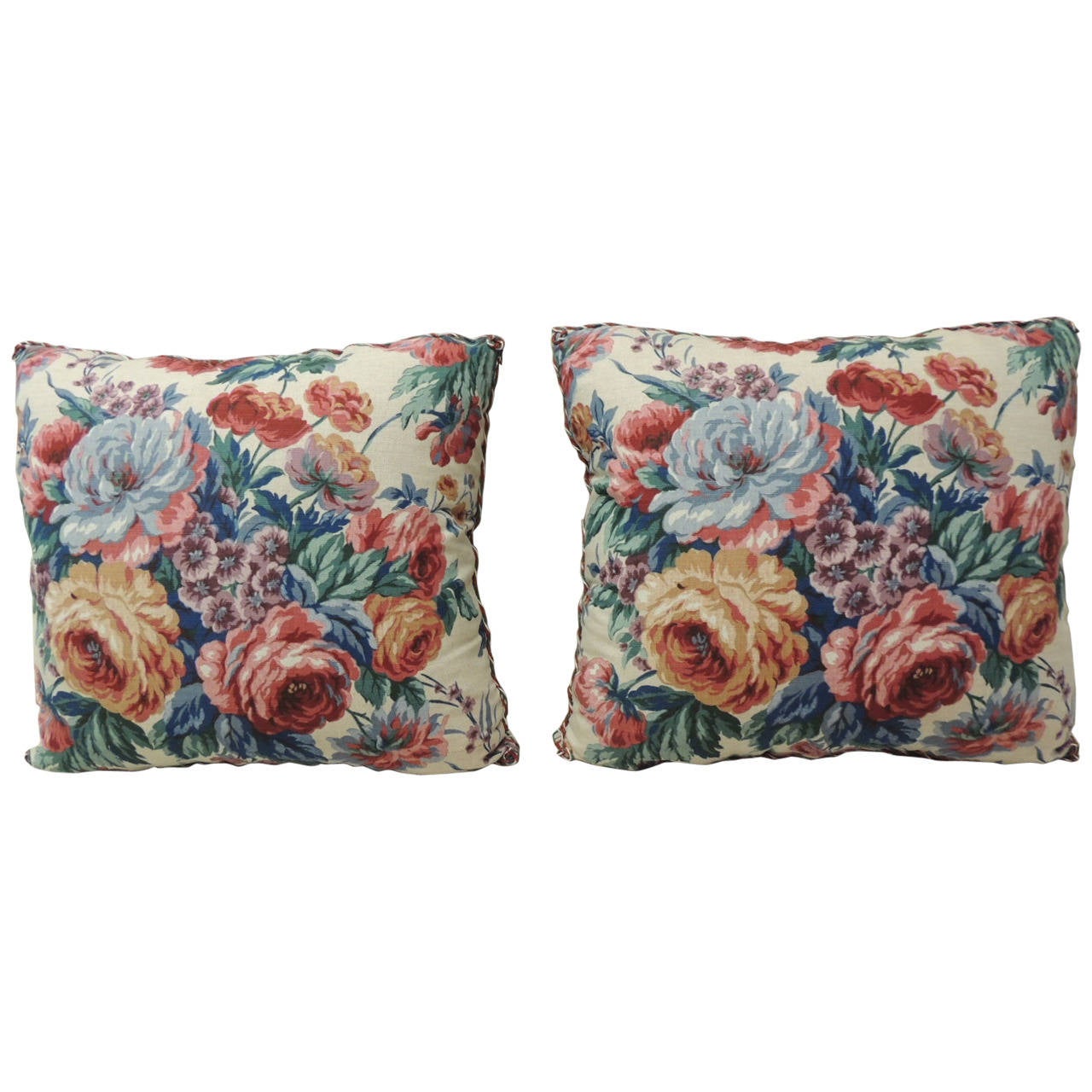 Pair of Floral Cabbage Roses Linen Decorative Pillows For Sale at 1stdibs