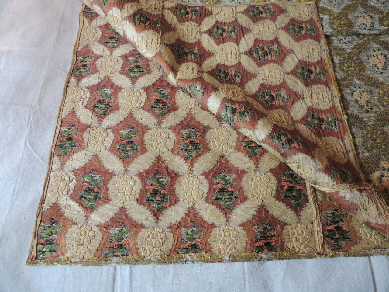French Brocade Antique Textile For Sale 3