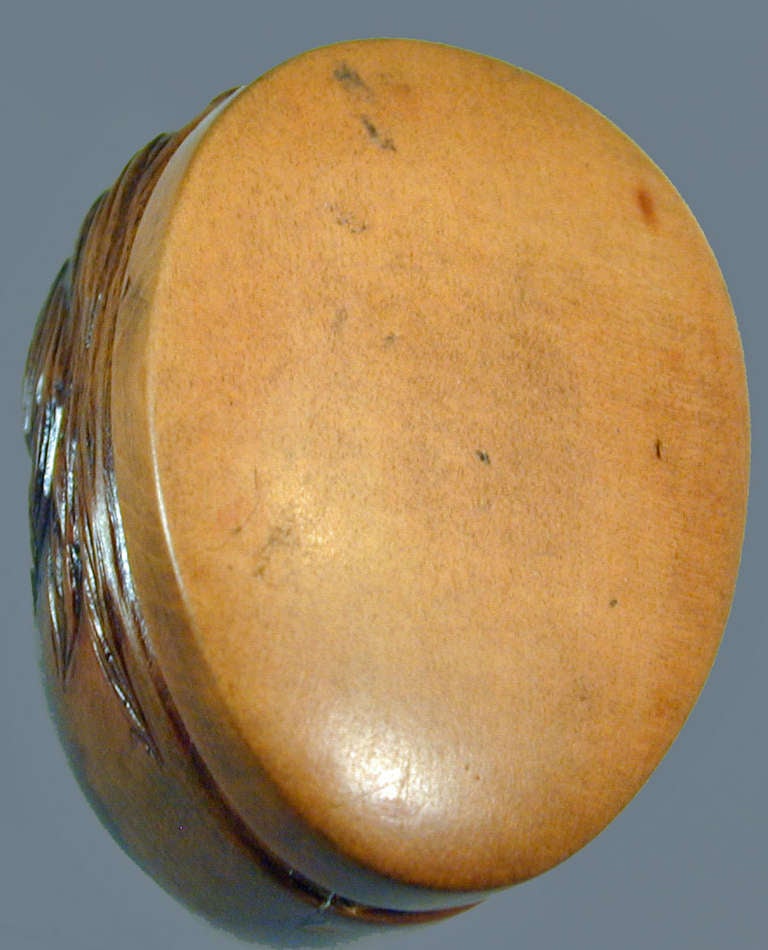 Antique Snuff Box of a Head of a Boy For Sale 2