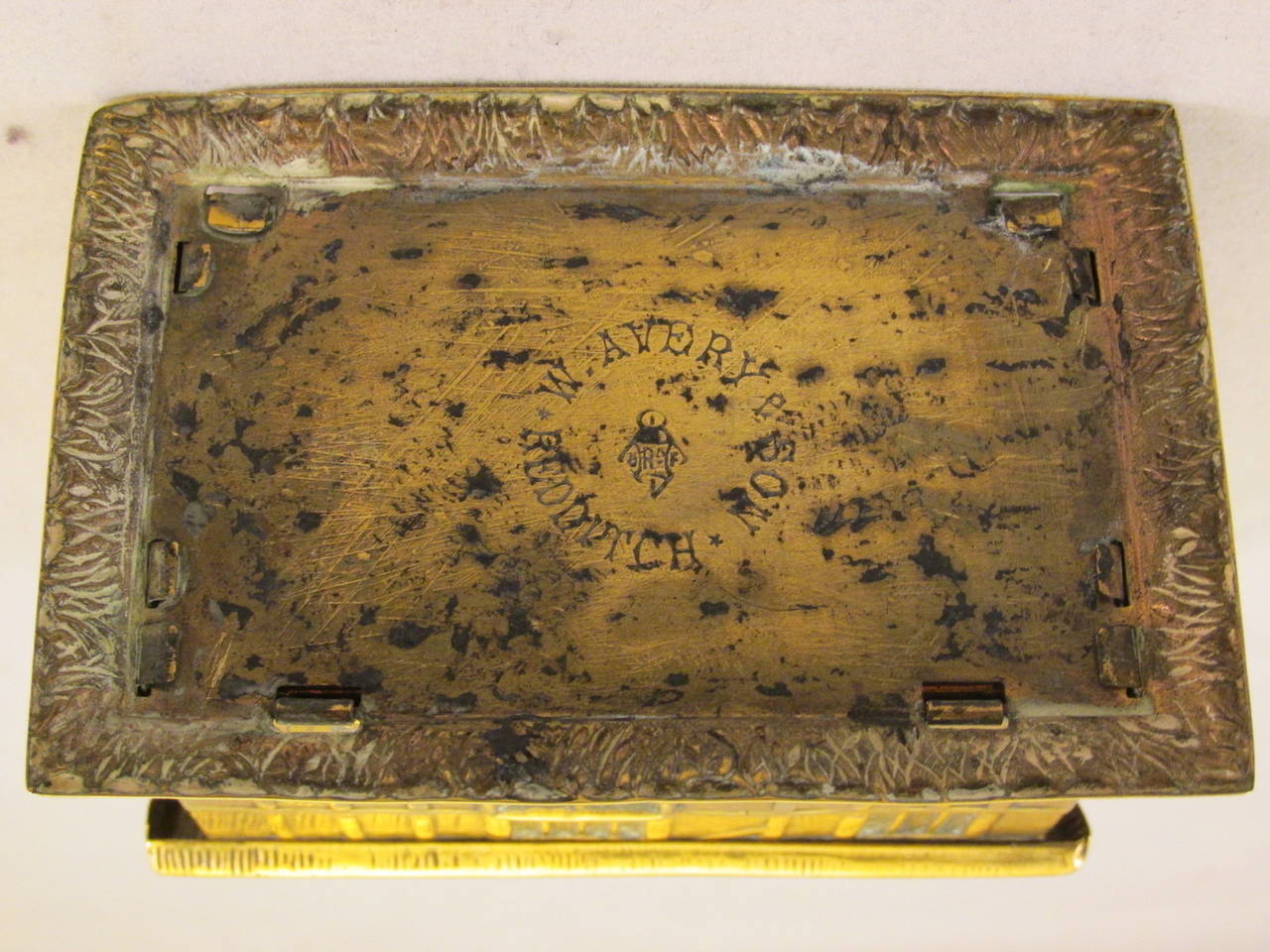 Antique Avery Needlecase of Shakespeare's House 1