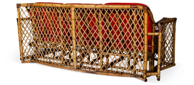 French 1970s Lattice Rattan 3-Seat Scallop Front Sofa In Good Condition In West Hollywood, CA