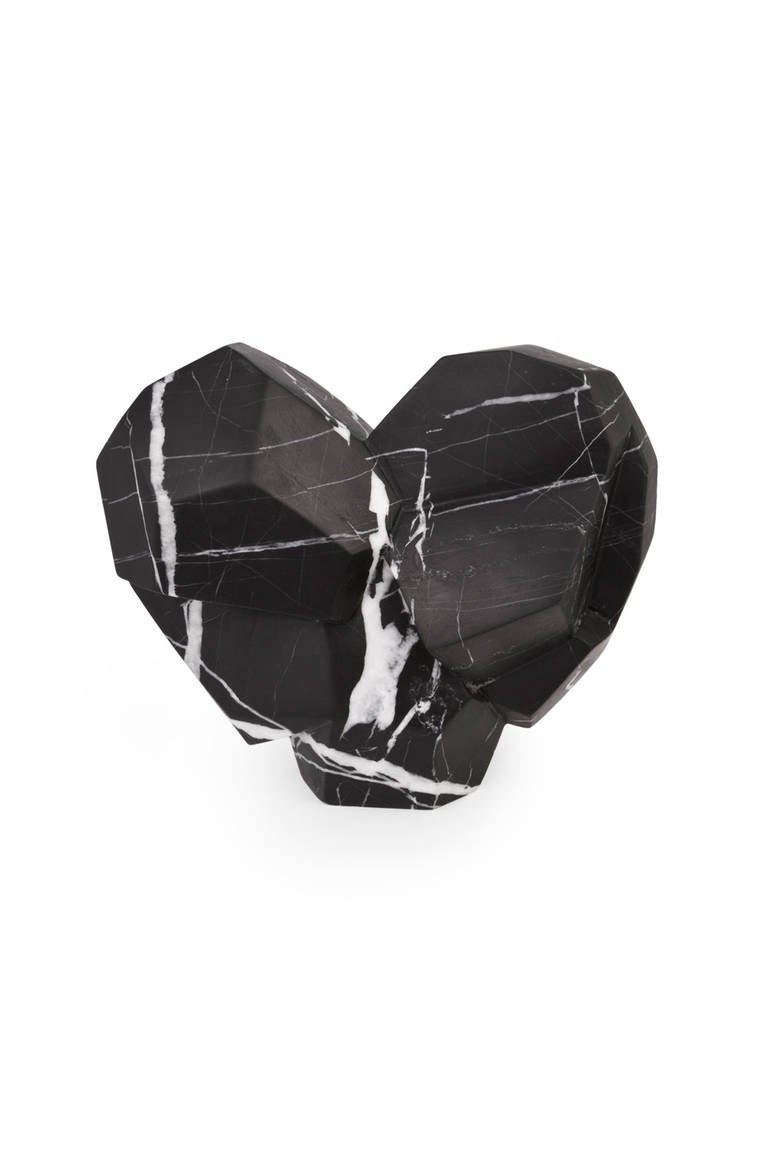American Large Fractured Heart in Negro Marquina Marble
