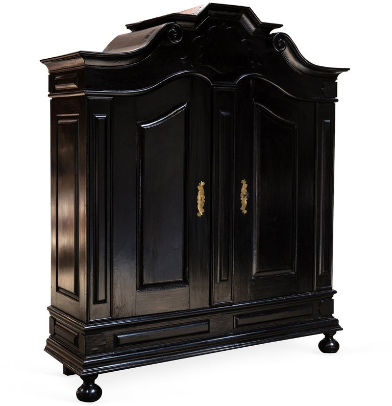 Early 19th Century Ebonized Oak Armoire In Good Condition In West Hollywood, CA