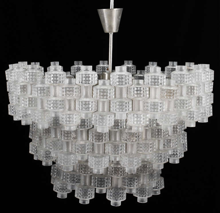 A Spectacular Very Large Carl Fagerlund 'FESTIVAL' Chandelier Crystal Glass by ORREFORS and manufactured by Fagerhults, Sweden

Actually the widest one from this series to be made. Extremely rare.

Body of anodized aluminum
Crystal Glass
For