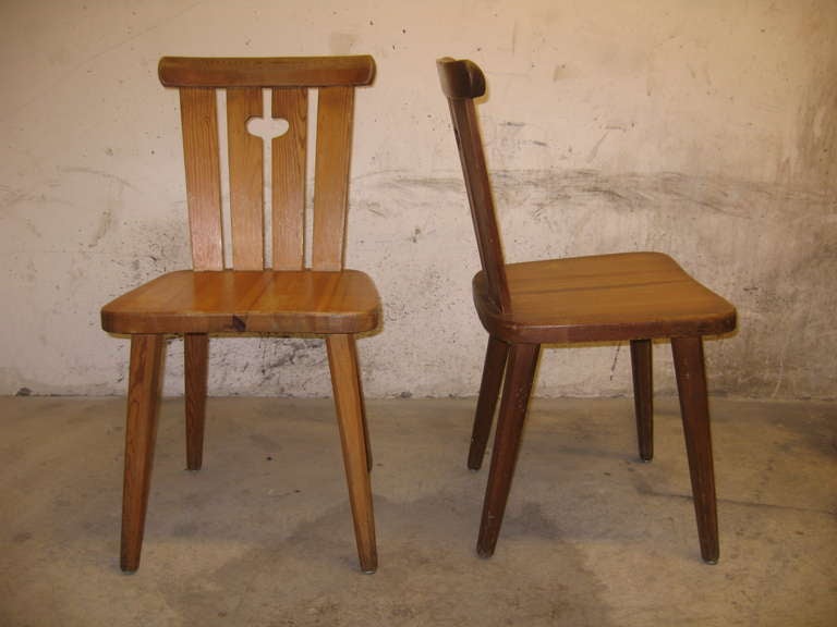 Scandinavian Modern Set of 6 Pine Chairs style of Axel Einar Hjorth
