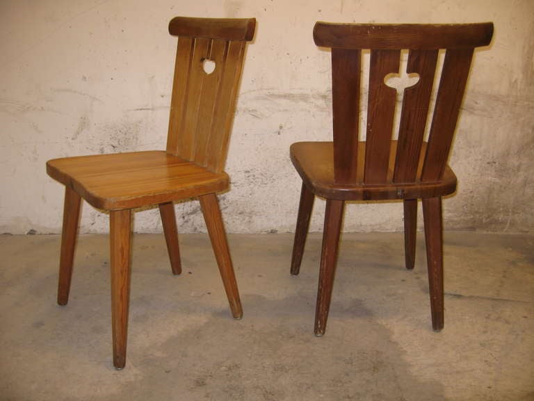 Swedish Set of 6 Pine Chairs style of Axel Einar Hjorth