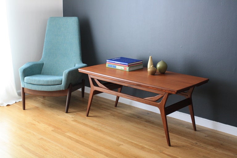 Danish Modern Teak Coffee Table/Dining Table In Excellent Condition In San Francisco, CA