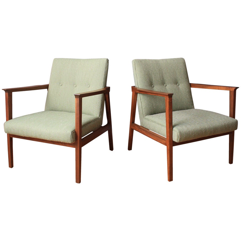 Pair of Mid-Century Modern Lounge Chairs by Edward Wormley