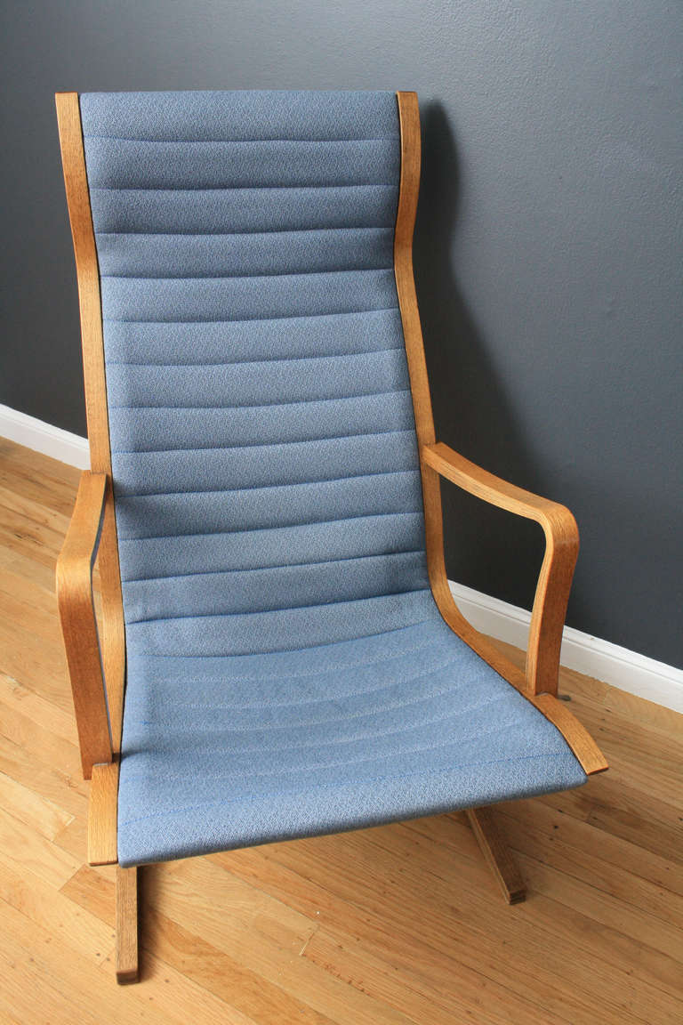 Walnut Vintage Mid-Century Tendo Mokko Lounge Chair