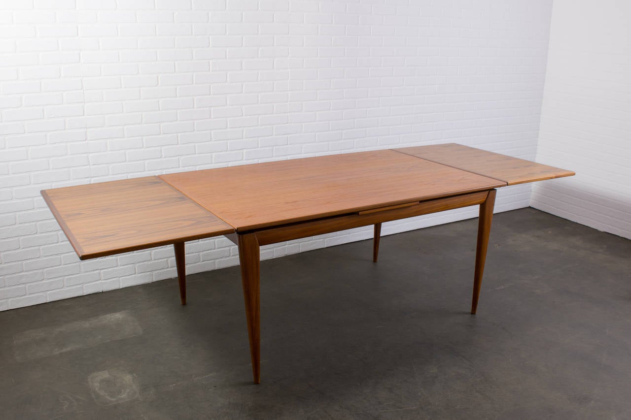 Danish Modern Teak Dining Table with Leaves by J.L. Moller In Good Condition In San Francisco, CA