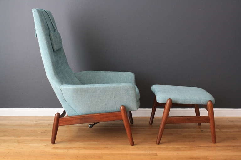 This is a rare vintage Mid-Century lounge chair and ottoman designed by Ib Kofod-Larsen. It has 3 positions and a lever on the side to lock it in place. The ottoman can also raised to be used at an angle.  This chair has been professionally