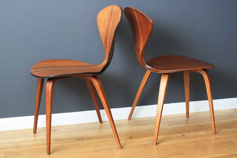 Set of Eight Vintage Cherner Dining Chairs In Excellent Condition In San Francisco, CA