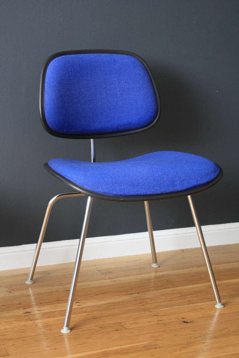 20th Century Set of Four Herman Miller Chairs By Charles Eames
