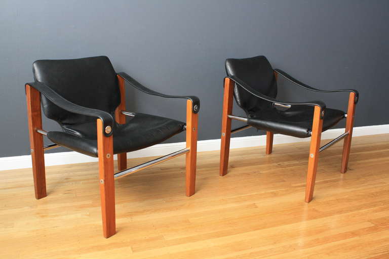 Scandinavian Modern Pair of Vintage Mid-Century Safari Chairs