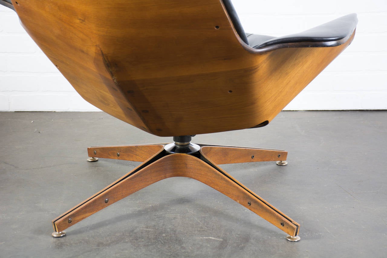 American Mid-Century Modern Lounge Chair and Ottoman by George Mulhauser for Plycraft