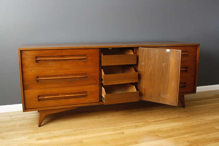 American Mid-Century Modern Low Dresser