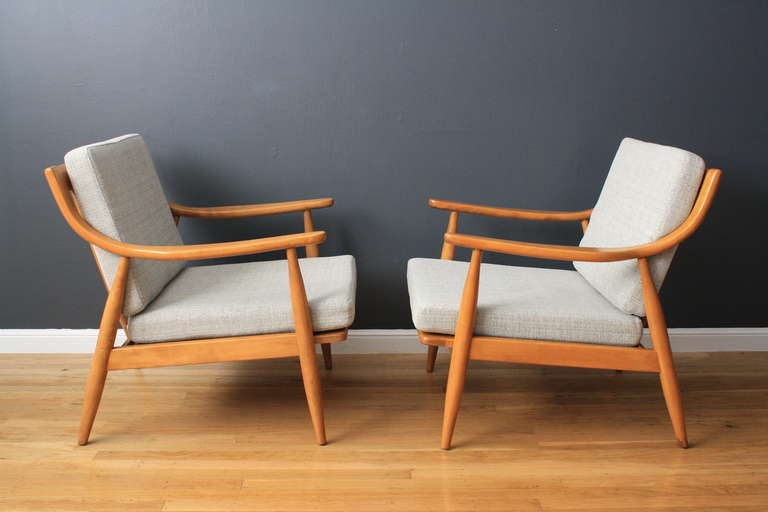 20th Century Pair of Vintage Mid-Century Lounge Chairs by Russel Wright