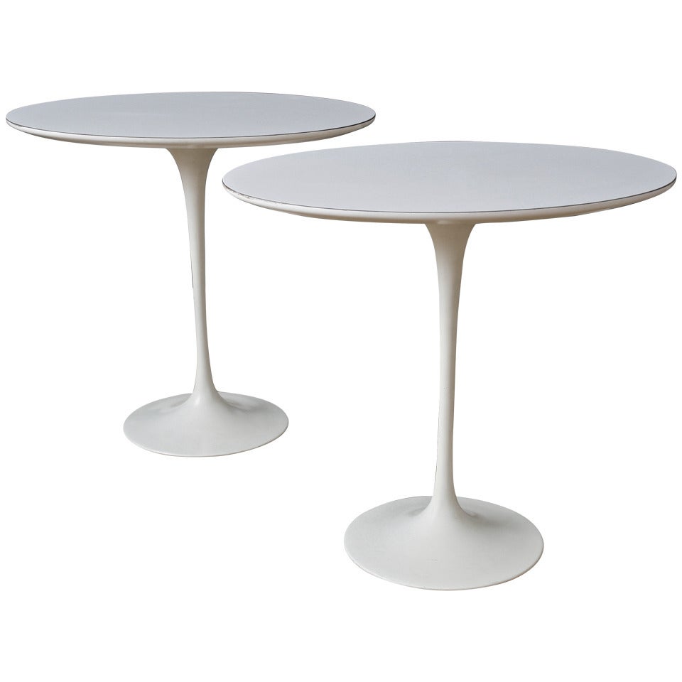 Pair of Vintage Eero Saarinen Oval Tulip Side Tables for Knoll
