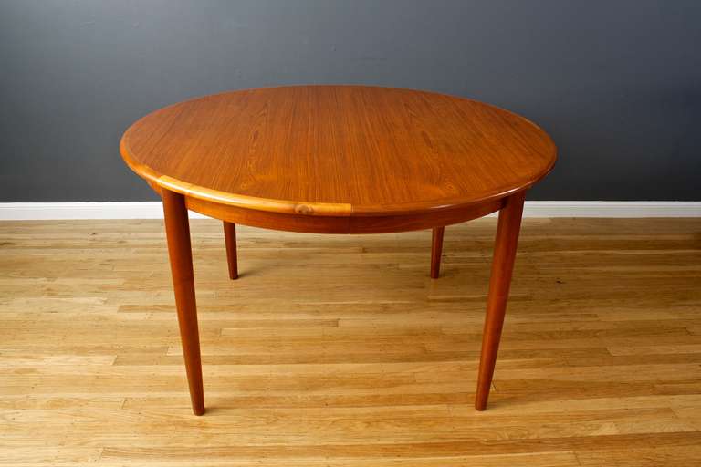 Danish Modern Dining Table with Leaves by Kai Kristiansen In Good Condition In San Francisco, CA
