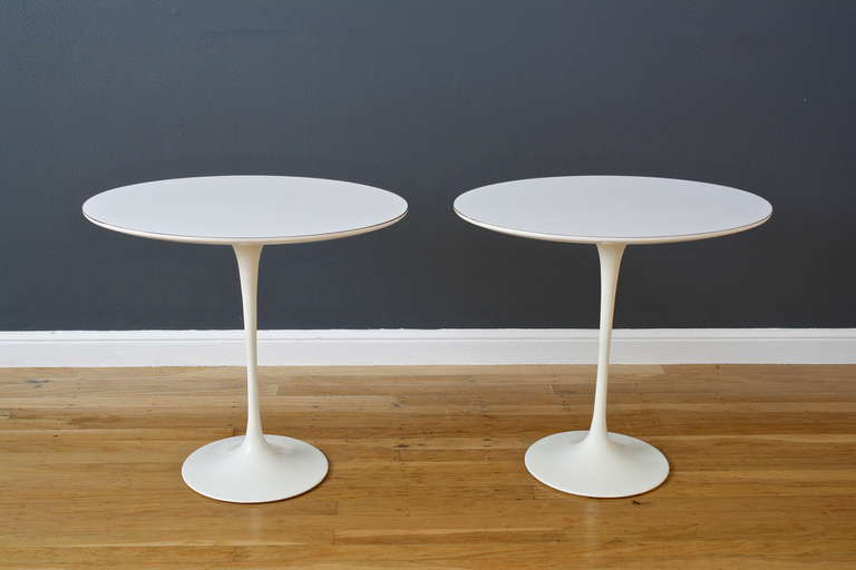 American Pair of Vintage Eero Saarinen Oval Tulip Side Tables for Knoll