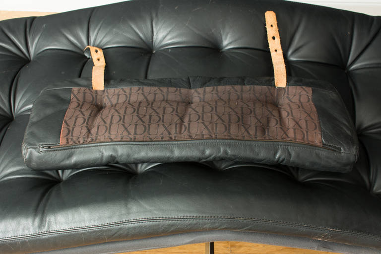 Vintage Mid-Century Tufted Leather Chaise by Dux 3