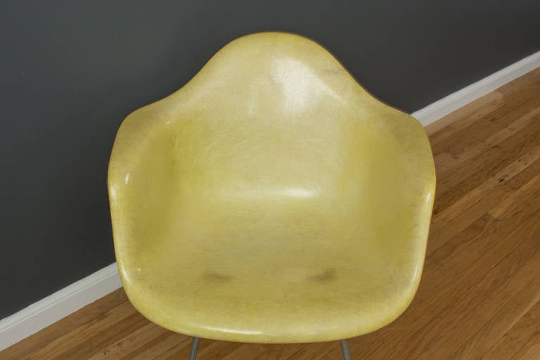 Vintage Mid-Century Eames LAX Shell Chair In Good Condition In San Francisco, CA