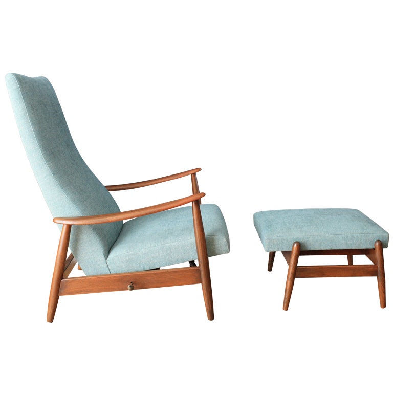 Mid-Century Modern Recliner by Milo Baughman