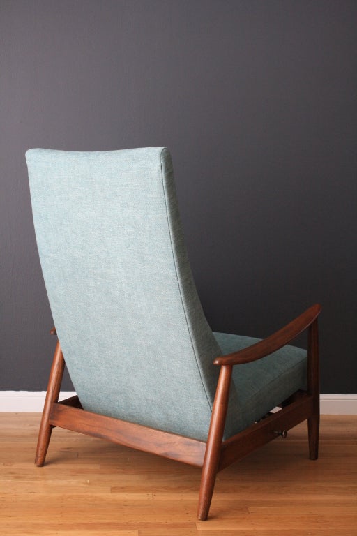 Mid-Century Modern Recliner by Milo Baughman 1