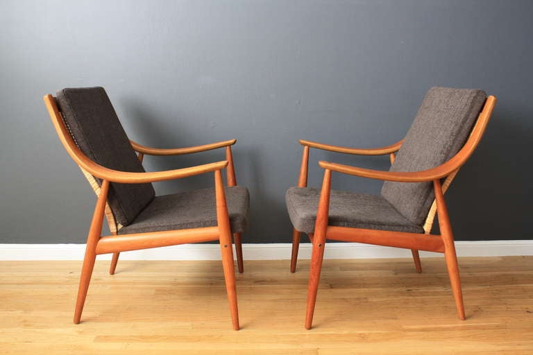 Pair of Vintage Peter Hvidt Lounge Chairs In Good Condition In San Francisco, CA