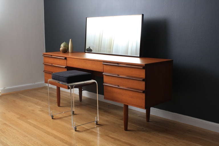 Vintage Mid-Century Vanity