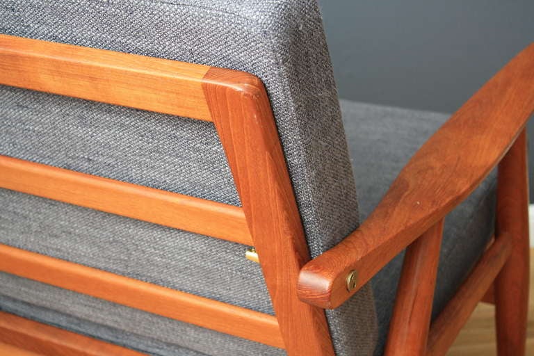 Mid-20th Century Danish Modern Hans Wegner Lounge Chair
