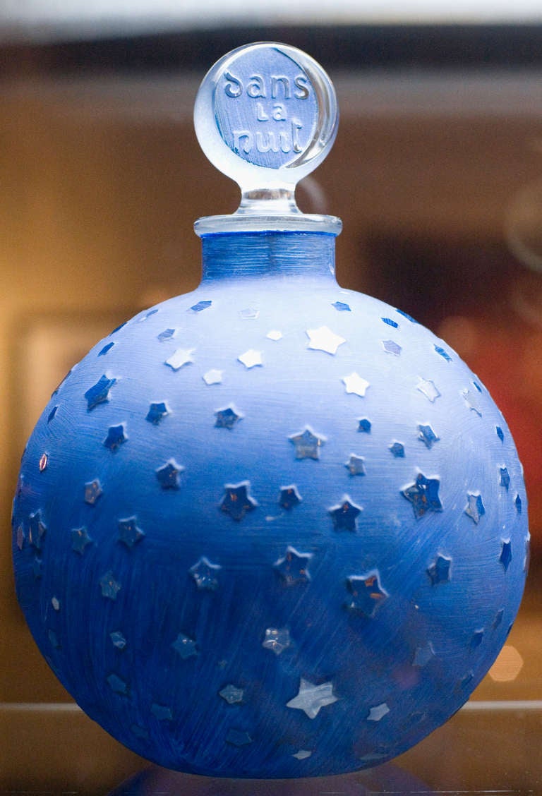 Rare Huge Lalique "Stars" Dans la Nuit PostWar Factice Perfume Bottle For Sale at 1stdibs